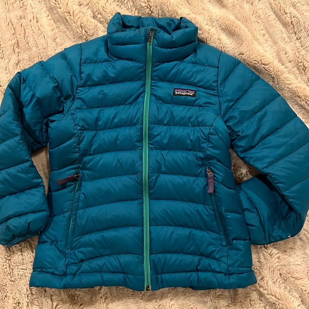 Girls down Patagonia jacket small size 7/8
